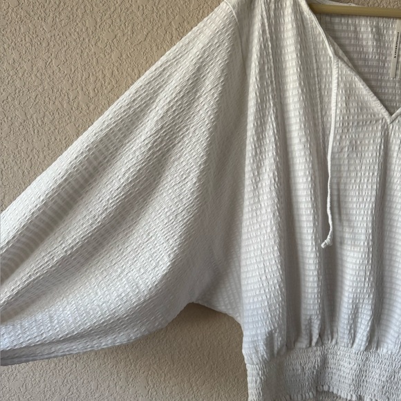 Anthropologie Rebecca Dolman Sleeve Smocked Hem Top White - Picture 4 of 8